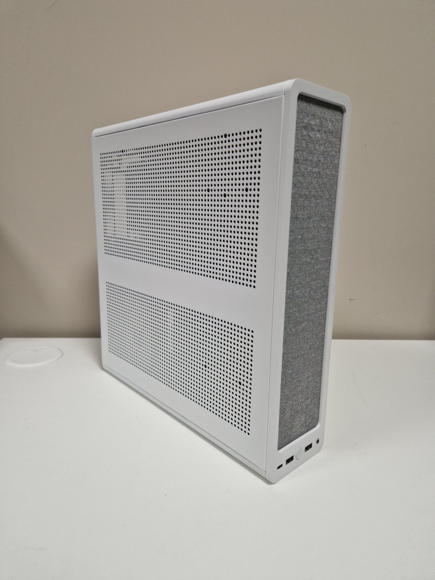 Gaming PC | Ryzen 7 7800X3D | RTX 5070 | 32GB DDR5 RAM | 1TB NVMe SSD