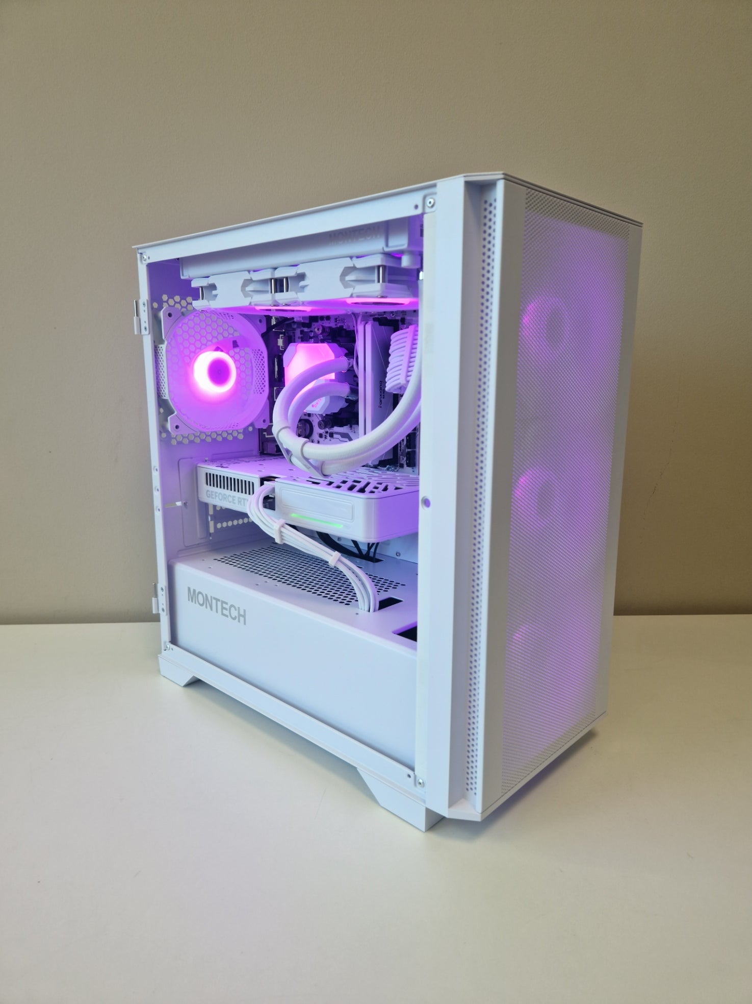 Gaming PC | Ryzen 5 5500 | RTX 5060 | 16GB RAM | 1TB NVMe SSD