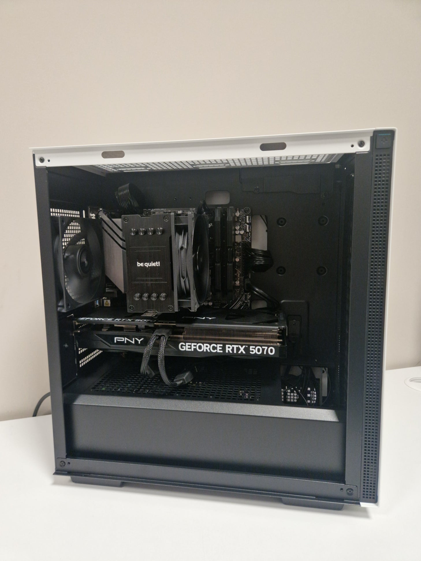 Gaming PC | Ryzen 5 7600X | RTX 5070 | 32GB DDR5-6000 RAM | 1TB NVMe SSD